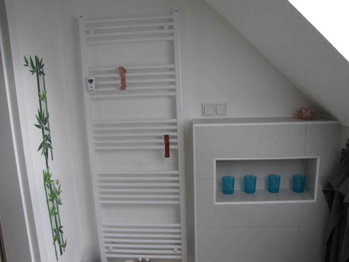 Moeblierte Dachgeschosswohnung In Ruhiger Lage Zu Vermieten Ветцлар Екстер'єр фото